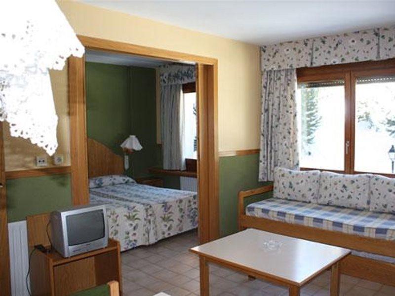 בקיירה-ברט Apartamentos Solneu מראה חיצוני תמונה